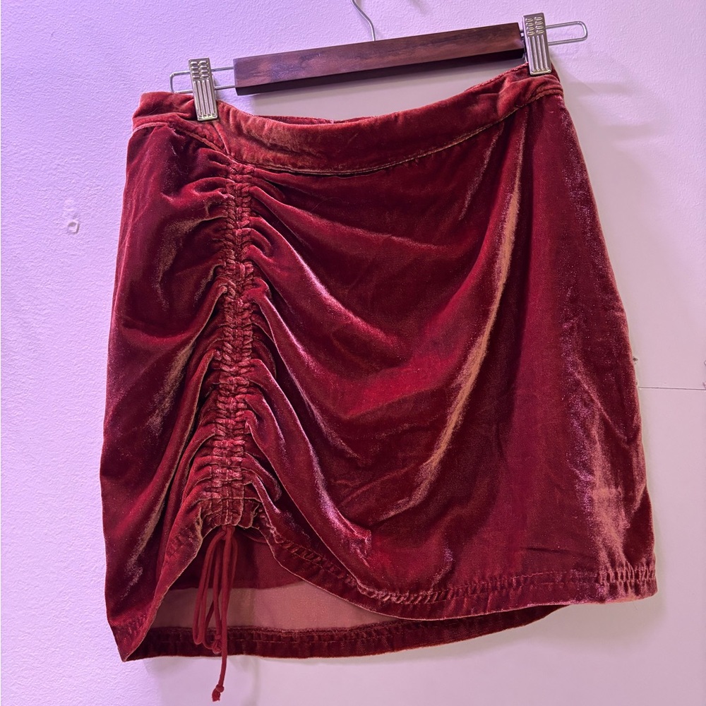 Velvet skirt
